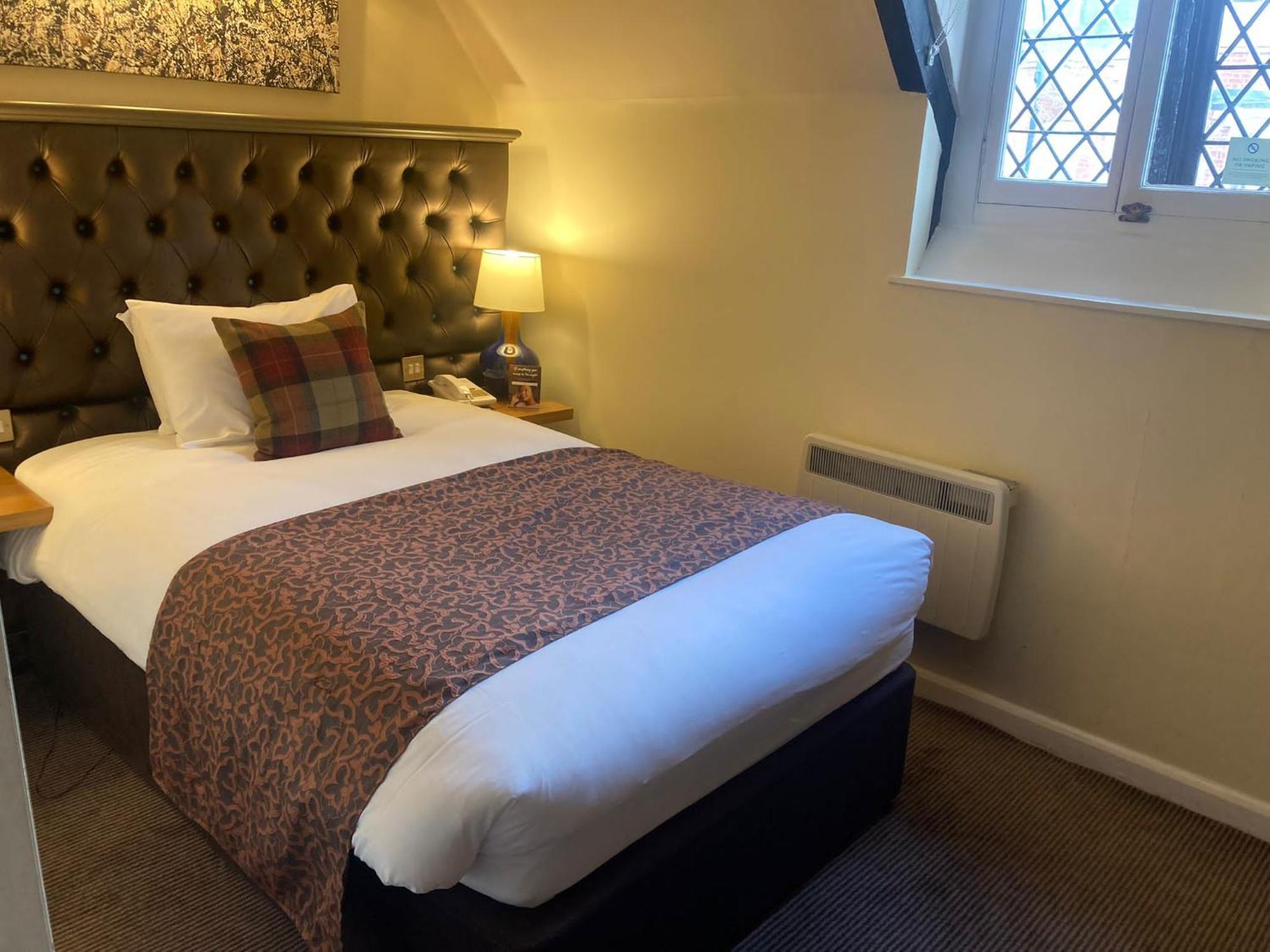 Saracens Head Hotel By Greene King Inns Towcester Kültér fotó